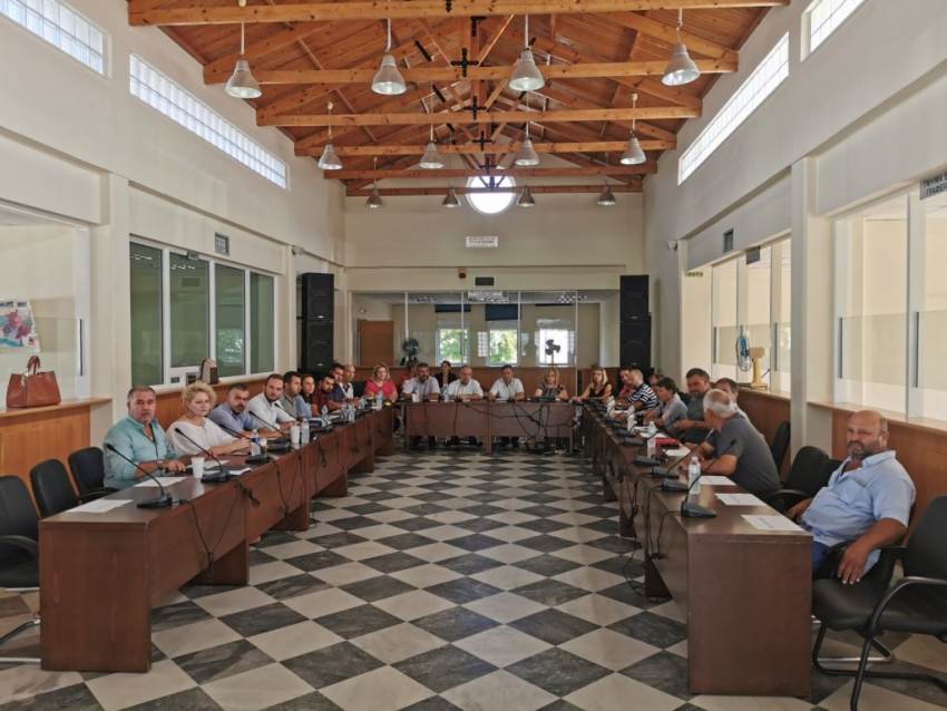 ΥΠΕΣ -Κορωνοϊός: Επανέρχεται η κανονικότητα στα Δημοτικά Συμβούλια (εγκύκλιος)