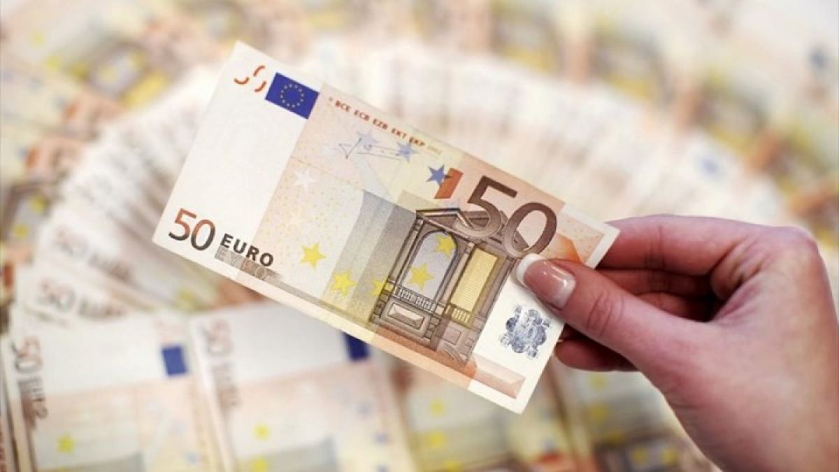 Πώς θα πληρώσετε μισή δόση δανείου - Ανοίγουν οι ρυθμίσεις "step up"