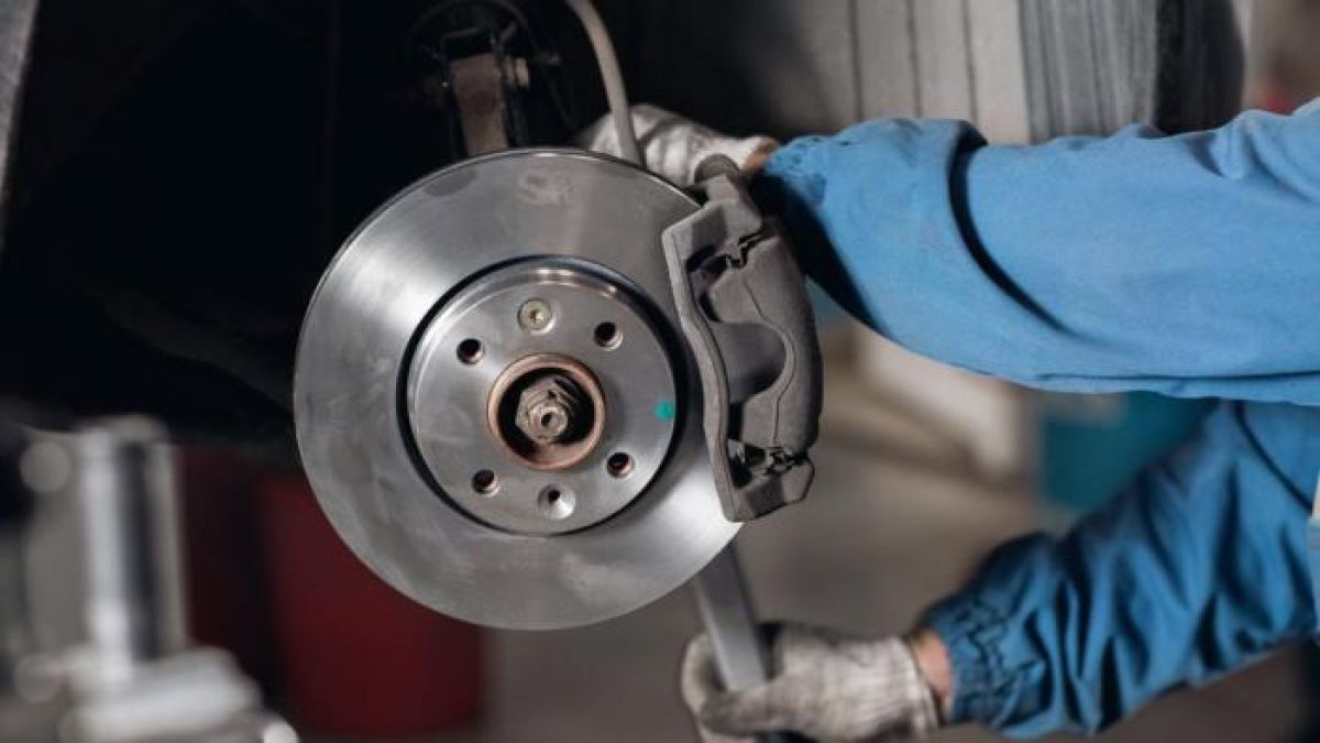 Τι προβλήματα αντιμετωπίζουν τα φρένα το χειμώνα; Τι να προσέξω;