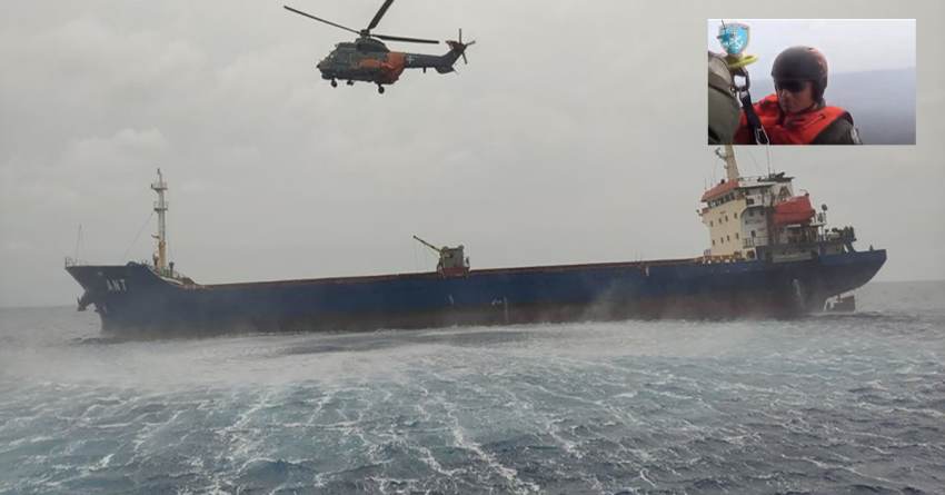 (VIDEO).Σύγκρουση φορτηγών πλοίων σημαίας Βανουάτου και Σιγκαπούρης στη Χίο