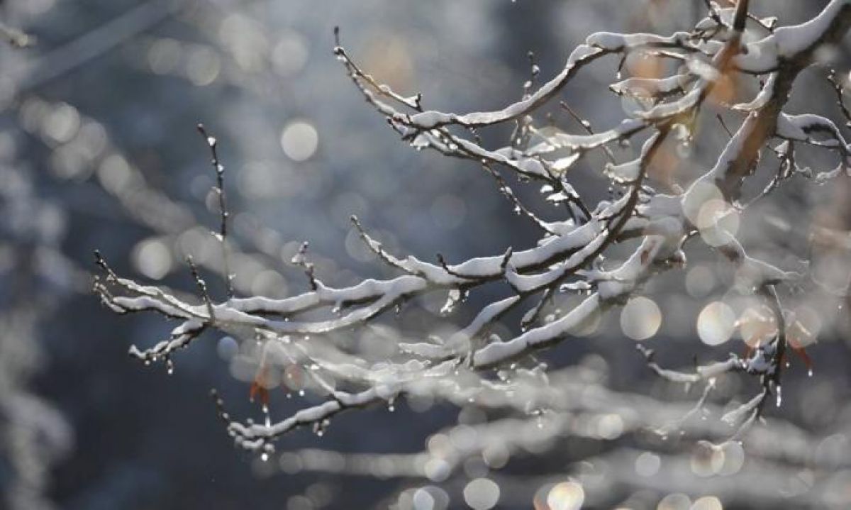 Βελτίωση του καιρού την Τρίτη - Χιονόνερο και καταιγίδες σε Κυκλάδες, Κρήτη