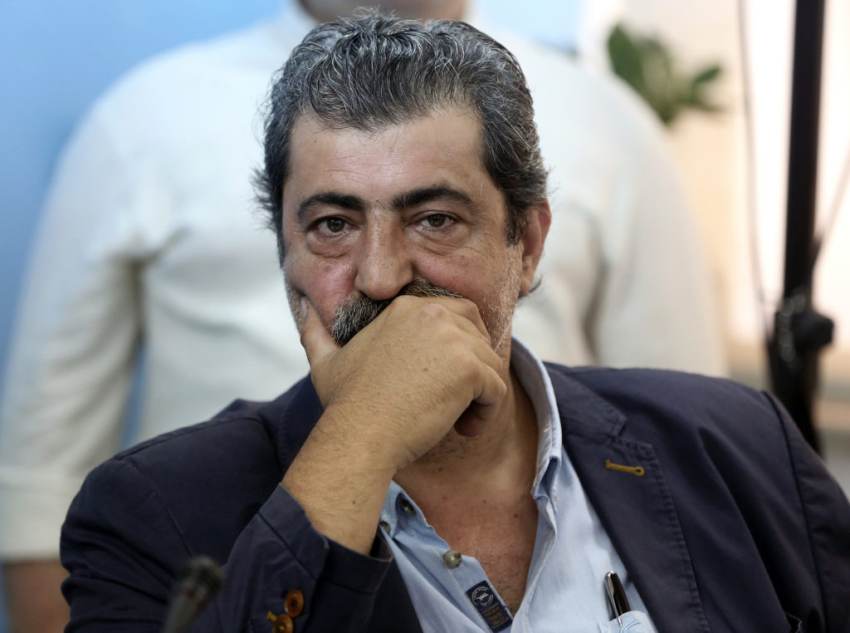 Πολάκης: Ημέρα αποφάσεων για το κομματικό του μέλλον - Τα σενάρια και η στάση του Τσίπρα