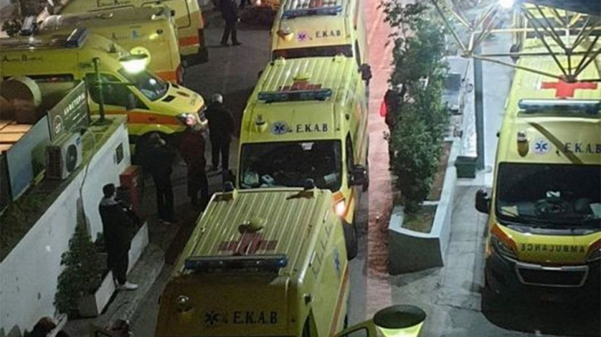 Κορωνοϊός: Εφημερίες «πολέμου» στα νοσοκομεία - 940 εισαγωγές μέσα σε 48 ώρες