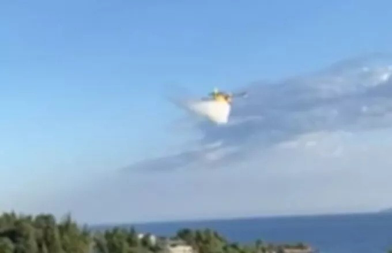 Θεσσαλονίκη: Καναντέρ έριξε τόνους νερού σε ξενοδοχείο κατά της διάρκεια άσκησης